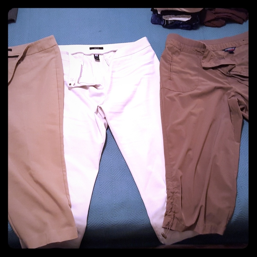 3 pairs of Capris